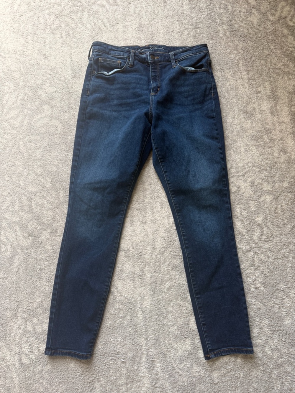 Universal Thread Dark Blue high rise Skinny Jeans- size 12